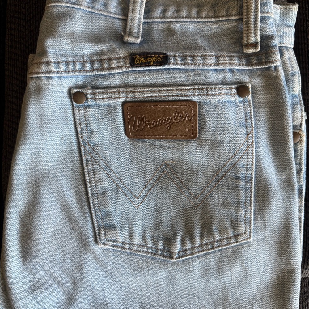 Wrangler Men’s Classic Light Blue Jeans Size 33 x 30
